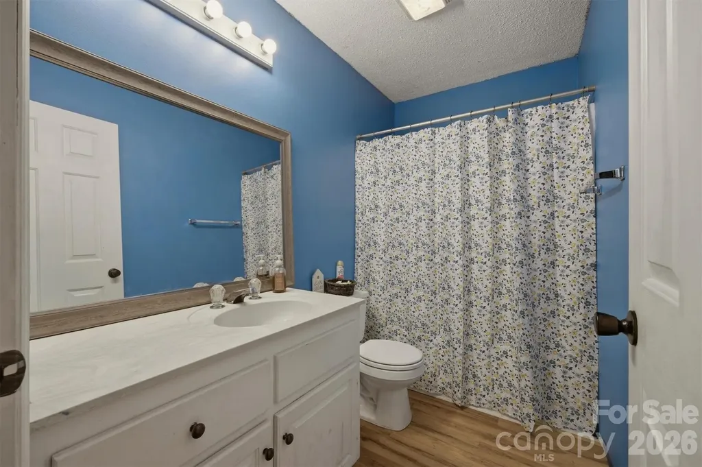 1404 Castle Court Lenoir NC 28645