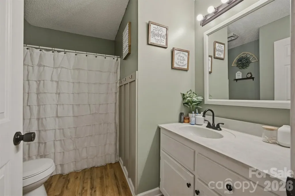 1404 Castle Court Lenoir NC 28645