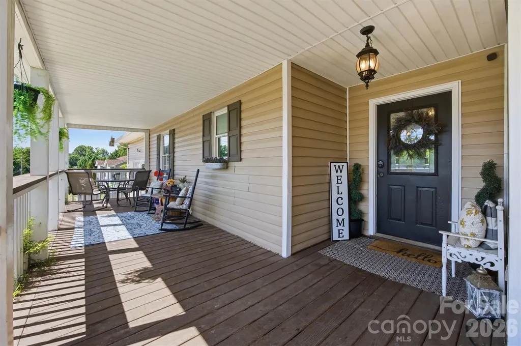 1404 Castle Court Lenoir NC 28645