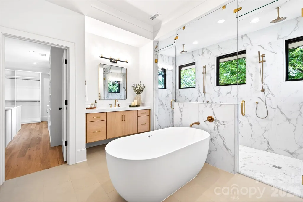 709 Bertonley Avenue Charlotte NC 28211