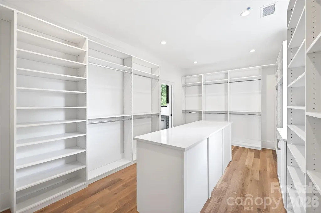 709 Bertonley Avenue Charlotte NC 28211