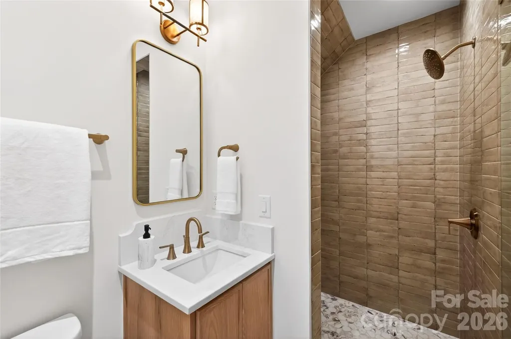 709 Bertonley Avenue Charlotte NC 28211