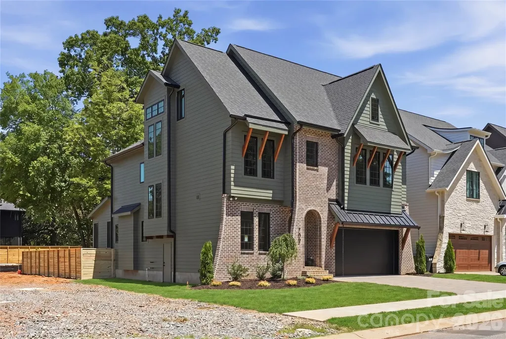 709 Bertonley Avenue Charlotte NC 28211
