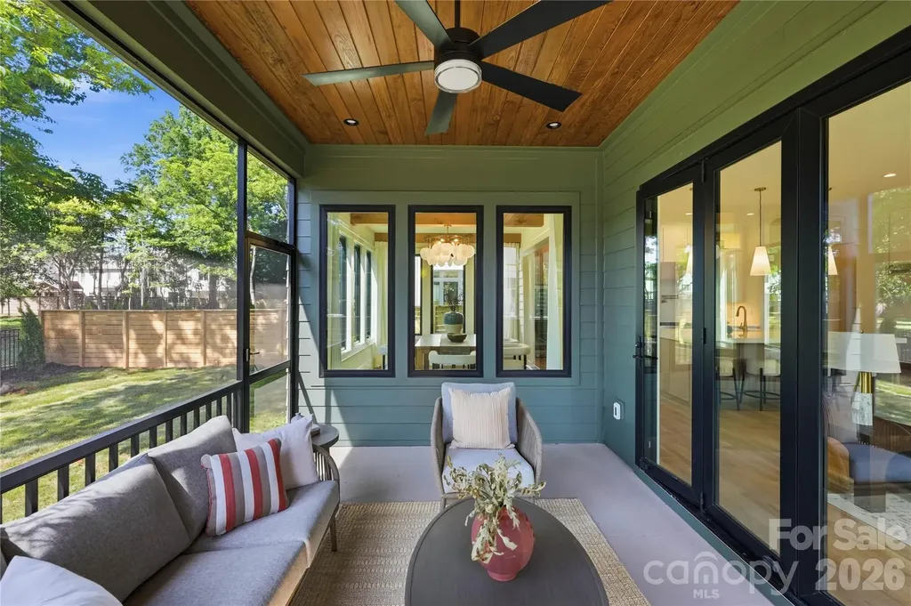 709 Bertonley Avenue Charlotte NC 28211