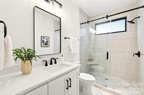709 Bertonley Avenue Charlotte NC 28211