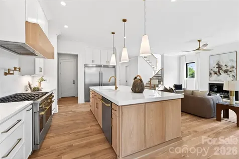 709 Bertonley Avenue Charlotte NC 28211