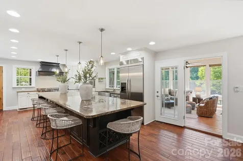 2113 Bon Villa Way Tega Cay SC 29708
