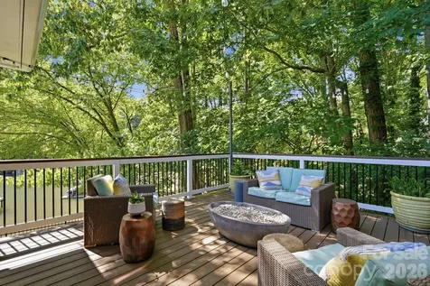 2113 Bon Villa Way Tega Cay SC 29708