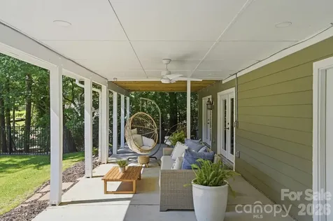2113 Bon Villa Way Tega Cay SC 29708