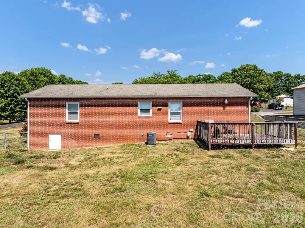 2101 Lamesa Court Lenoir NC 28645