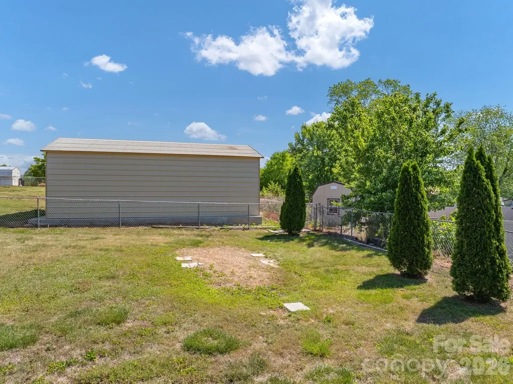 2101 Lamesa Court Lenoir NC 28645