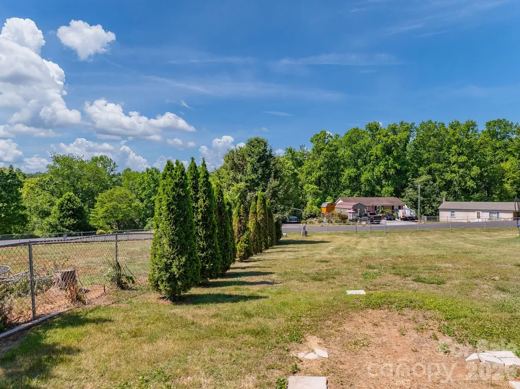 2101 Lamesa Court Lenoir NC 28645