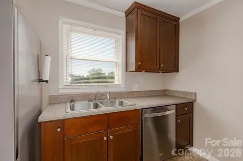 2101 Lamesa Court Lenoir NC 28645