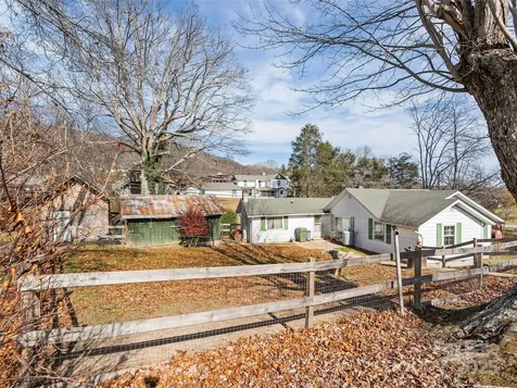 396 Will Hyatt Road Waynesville NC 28786