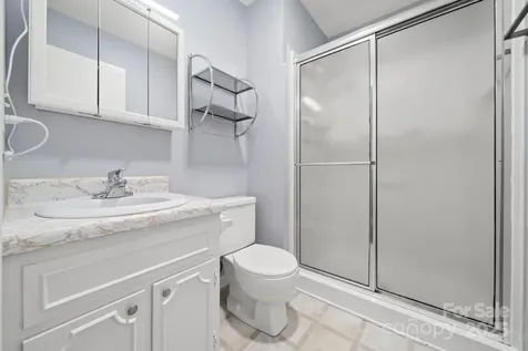 27 Capri Lane Hendersonville NC 28791