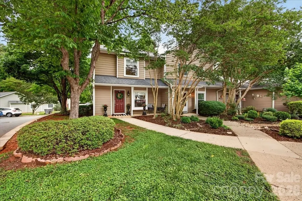 Charlotte NC, 830 Sardis Cove Drive