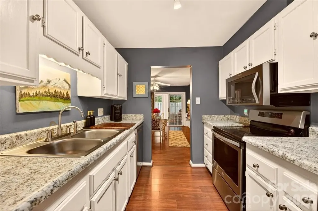 830 Sardis Cove Drive Charlotte NC 28270