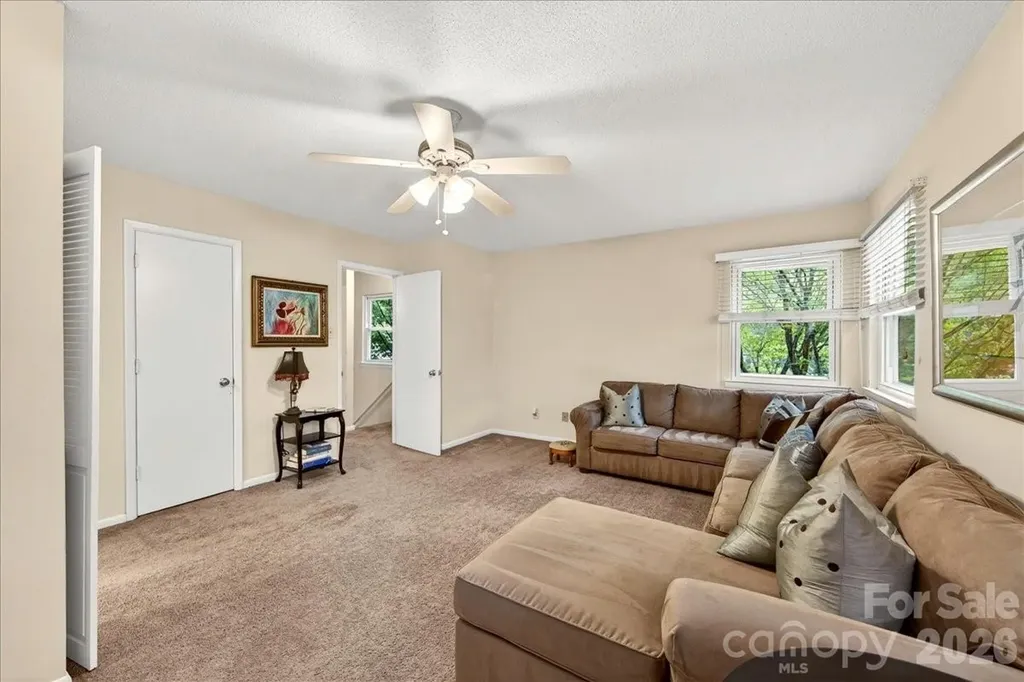 830 Sardis Cove Drive Charlotte NC 28270