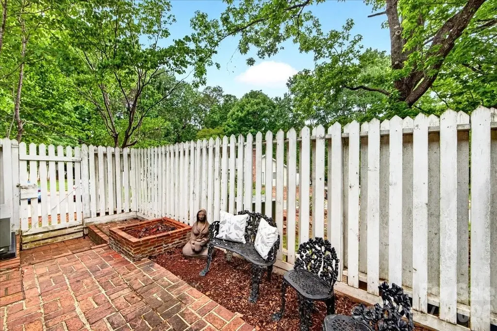 830 Sardis Cove Drive Charlotte NC 28270