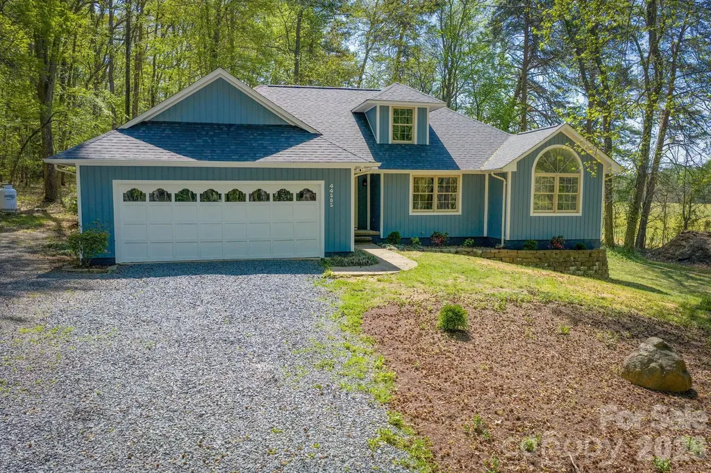 44585 Baldwin Road New London NC 28127