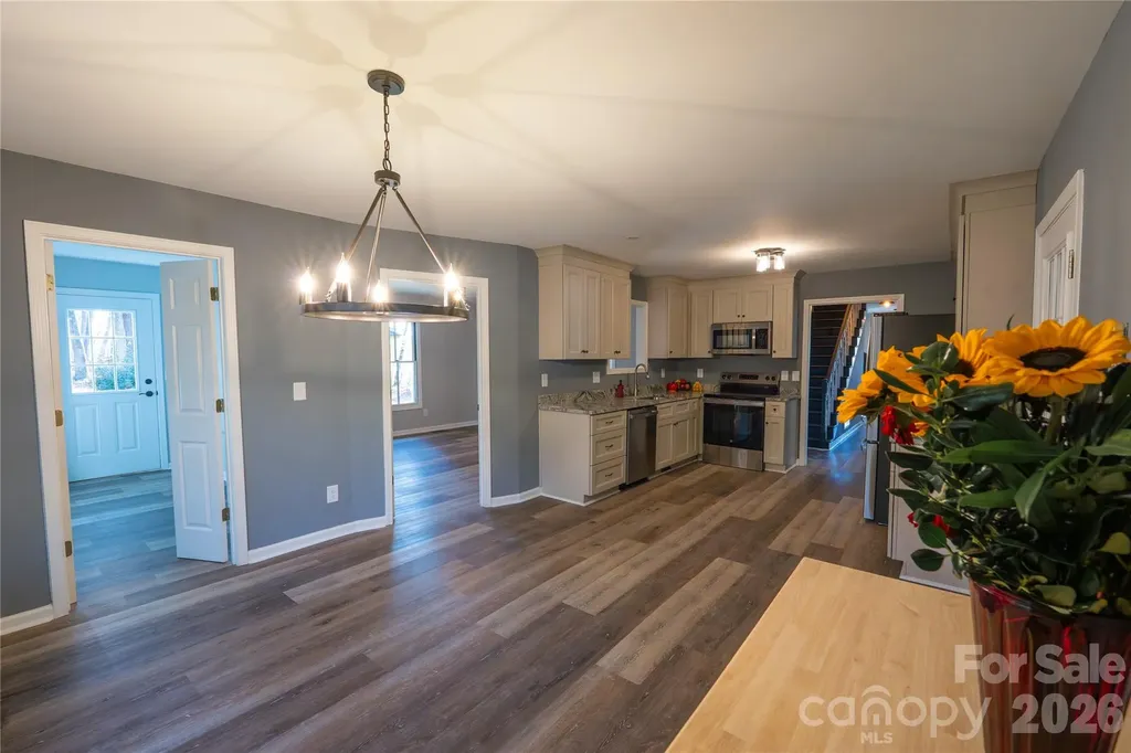 44585 Baldwin Road New London NC 28127