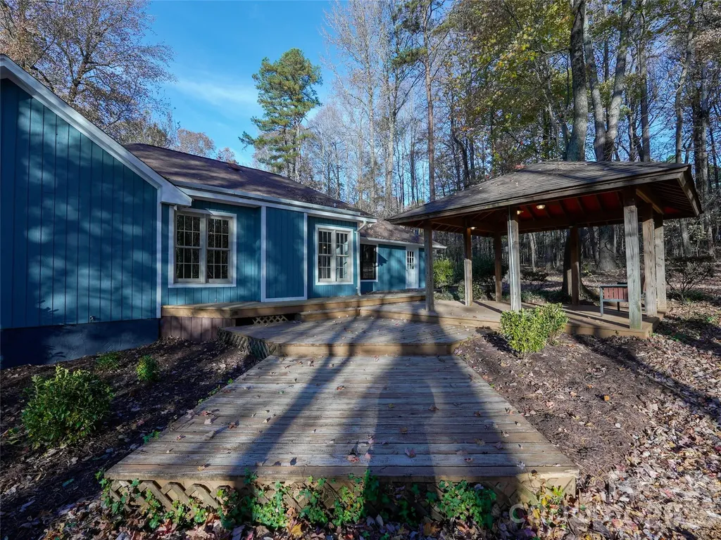 44585 Baldwin Road New London NC 28127