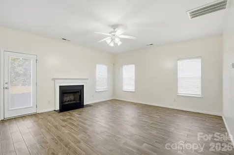 2019 Aberglen Drive Charlotte NC 28262