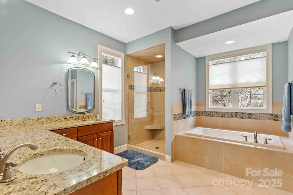 180 High Road Overlook Hendersonville NC 28739