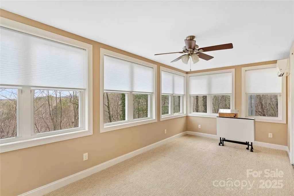 180 High Road Overlook Hendersonville NC 28739