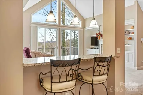 180 High Road Overlook Hendersonville NC 28739