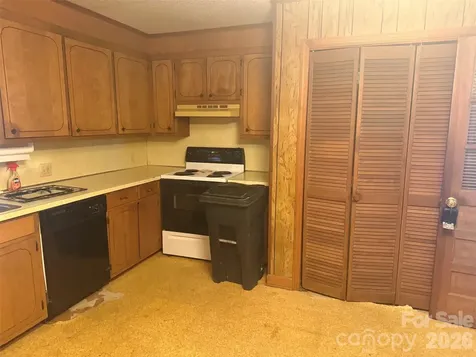 2908 Woodland Hill Way Lancaster SC 29720