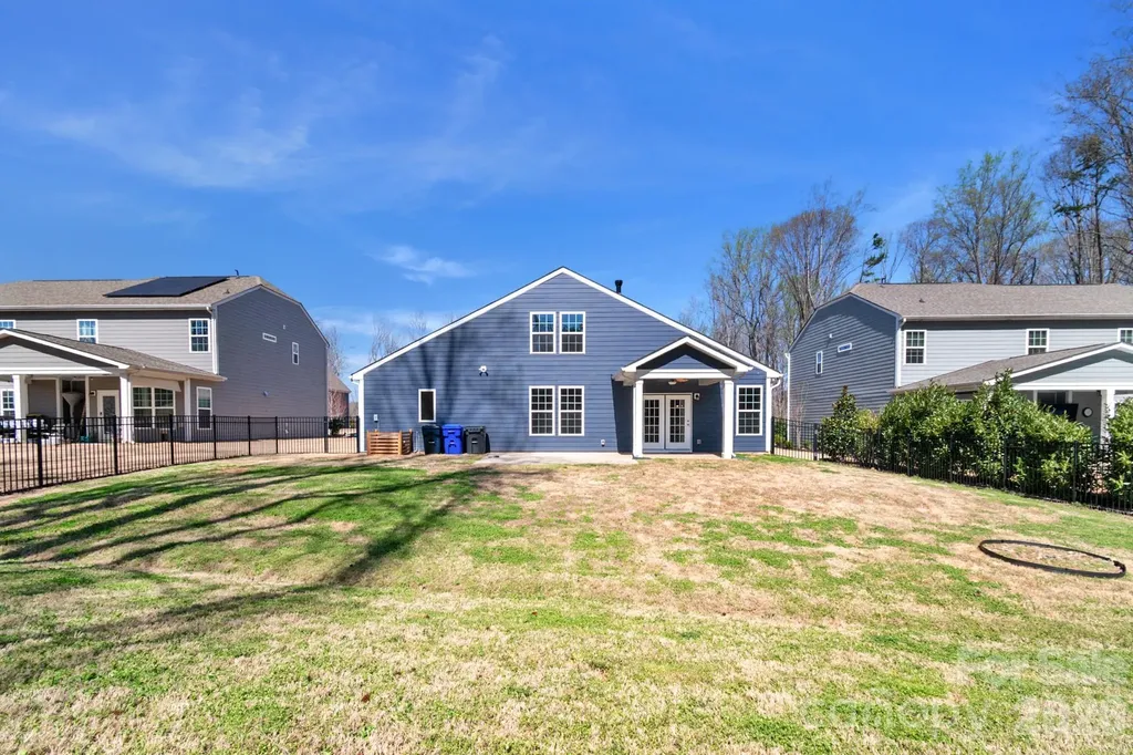 7420 Tullamore Glen Huntersville NC 28078