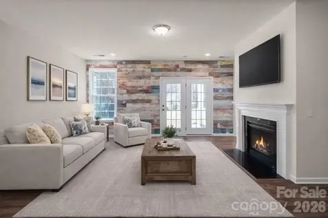 7420 Tullamore Glen Huntersville NC 28078
