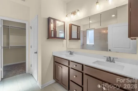7420 Tullamore Glen Huntersville NC 28078