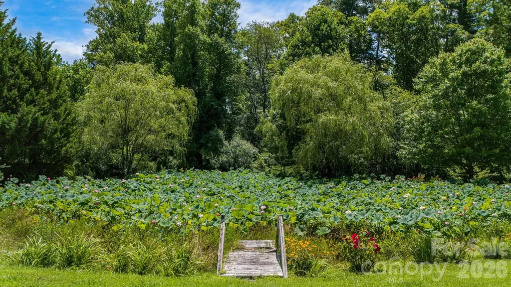 350 Old Sunset Hill Road Hendersonville NC 28792