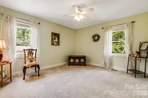 350 Old Sunset Hill Road Hendersonville NC 28792