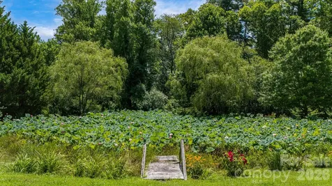 350 Old Sunset Hill Road Hendersonville NC 28792