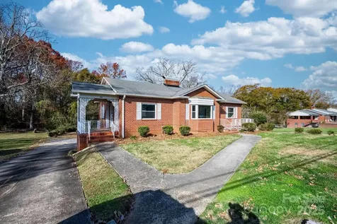 313 17th Street NW Hickory NC 28601