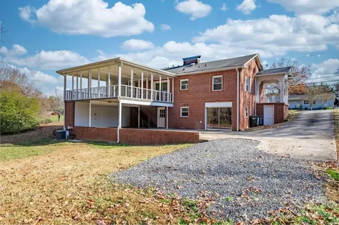 313 17th Street NW Hickory NC 28601