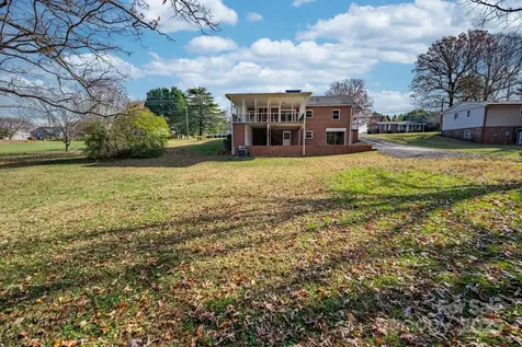 313 17th Street NW Hickory NC 28601