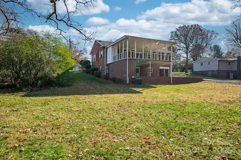313 17th Street NW Hickory NC 28601