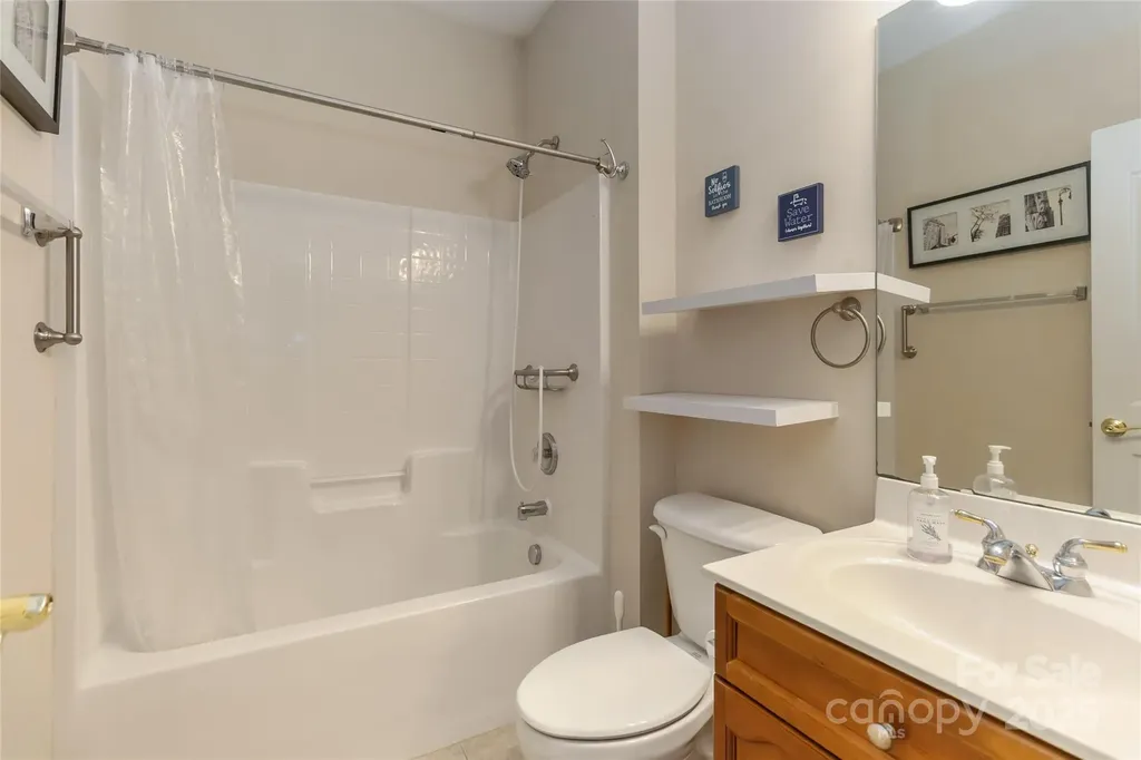 1608 Copperplate Road Charlotte NC 28262