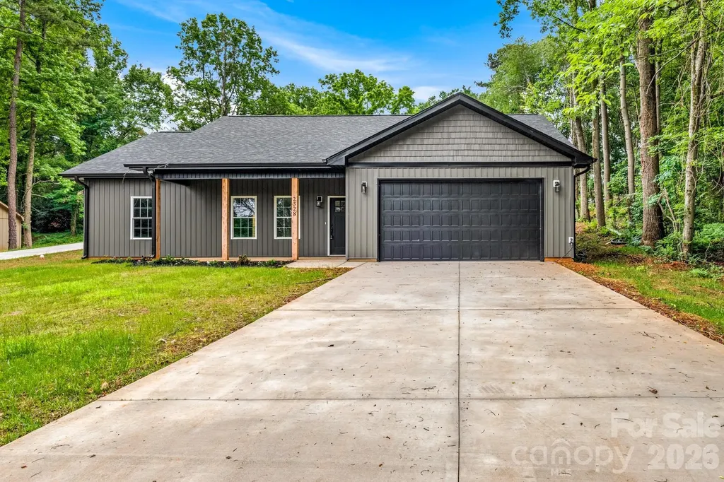 2328 Summerlin Street Winston Salem NC 27103