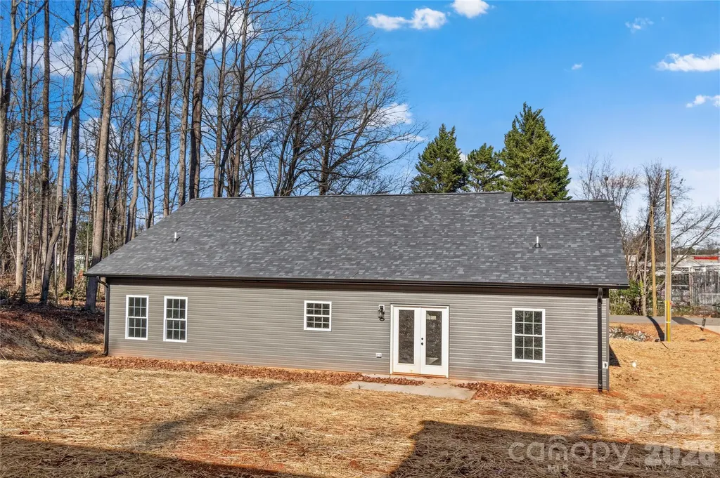 2328 Summerlin Street Winston Salem NC 27103