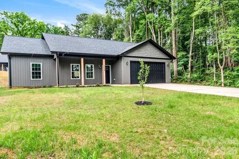 2328 Summerlin Street Winston Salem NC 27103