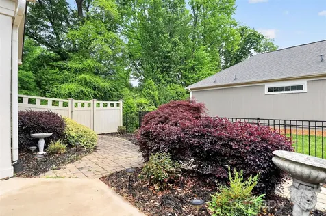 7933 Parknoll Drive Huntersville NC 28078