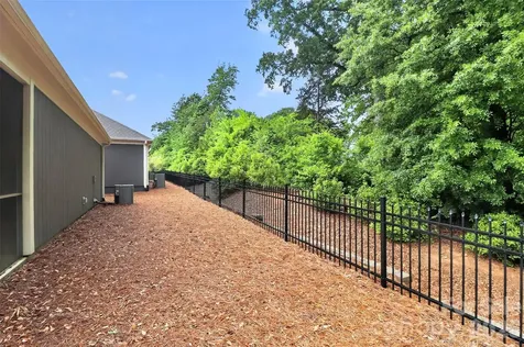 7933 Parknoll Drive Huntersville NC 28078