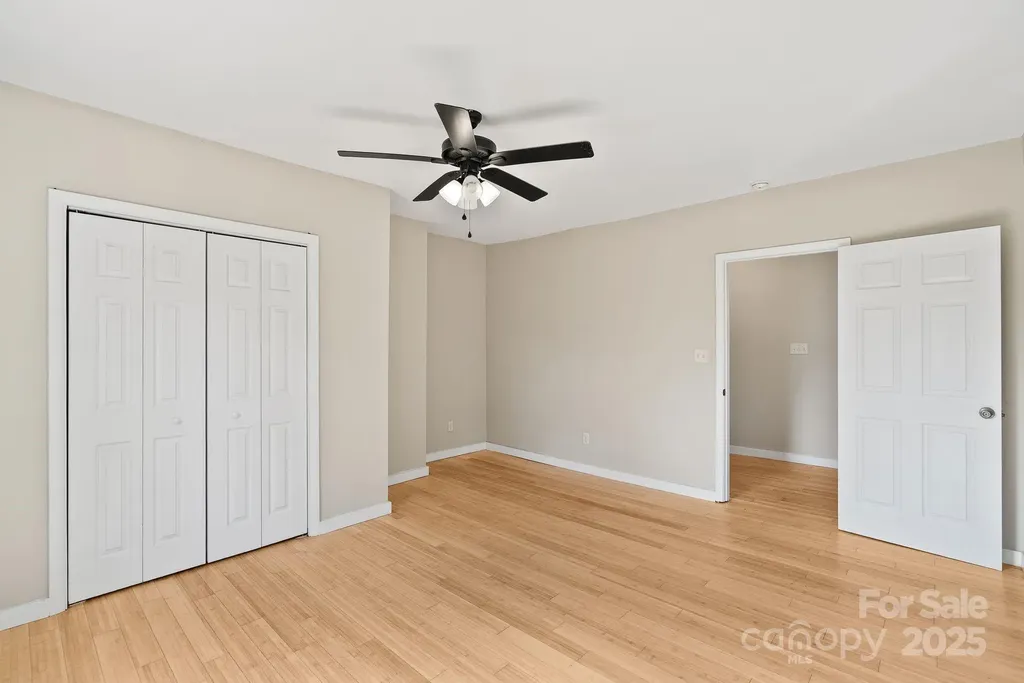 2 Worley Place Asheville NC 28806