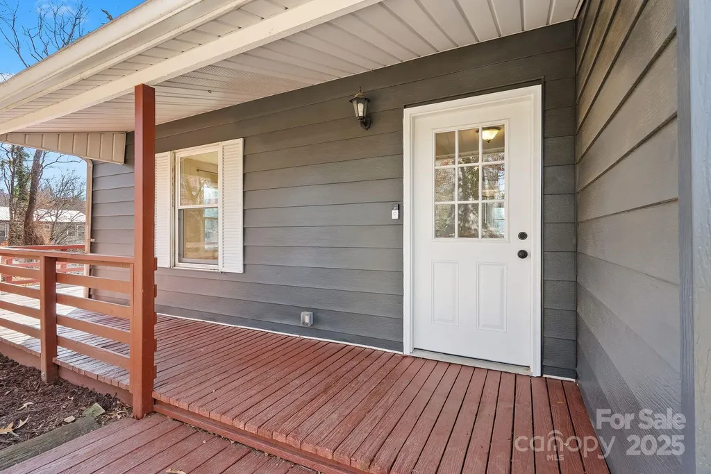 2 Worley Place Asheville NC 28806