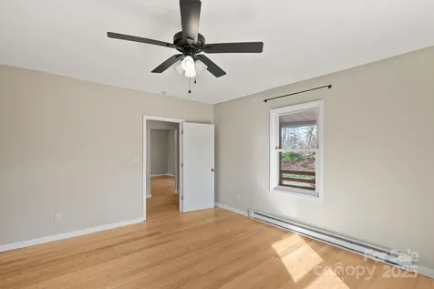 2 Worley Place Asheville NC 28806